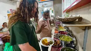 cosa mangio con meno di 1€ in Sri Lanka 🇱🇰 ALL YOU CAN EAT più economico di sempre!