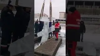 С Крещением от спасателей #мчсроссии #службаспасения #помощьлюдям #спасатели #крещение #прорубь #мчс