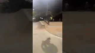 Mini Ramp Sesh Vert Verty Boi 🎌🛹 #vert #street #skate #random #skateclip #skateboarding #proskater
