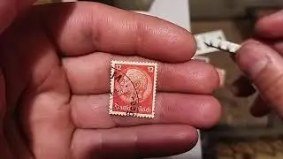 Прикоснулся к истории - " Филателисты облизнулись " .