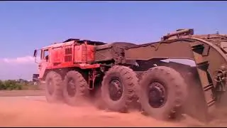 Heavy Equipment Accidents caught on tape . Trucks Disasters - Trucks fails , skills #18