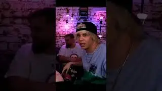 Ari hablando español España 😎🇪🇸