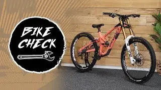 BIKE CHECK - Georgia Astle's Spartan HP DH bike