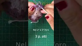 Come fare l'angolo in un lavoro all'uncinetto.  Passare dal rotondo al quadrato #crochet #shorts
