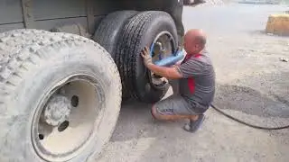 Мобильный грузовой шиномонтаж