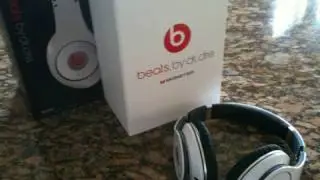 Beats by Dr Dre Studio White Headphones UNBOXING