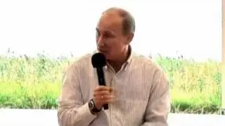 Vladimir Putin calls U.S. parasite on global economy 02.08.