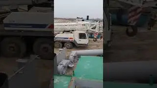 бульдозер разрывает Кран 50 тонн #кран #бульдозер #прикол