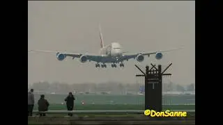 Airbus A380 Emirates op Schiphol - zo. 9 april 2023