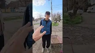 Мэр Бишкека и директор «Тазалыка» поймали парня, который бросал мусор
