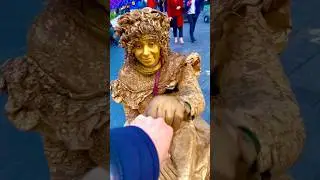 Fist bump strawberry for Gold Lady 