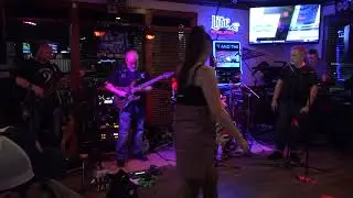 2023-01-13 Hot As A Pepper Party Band covers People Get Ready ft Joe Lynch live without rehearsal