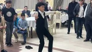var bele reqqaslar