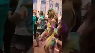 красочный забег