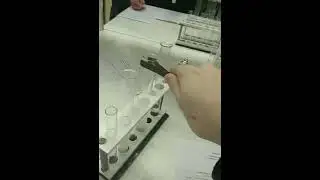 Однорукий химик - к беде!