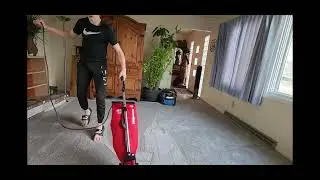 (2010) Hoover Professional Commercial CH50020 upright vacuum.