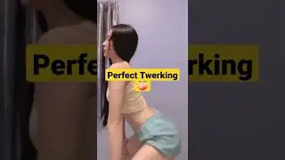 Asian girl twerking hot Ass🍑