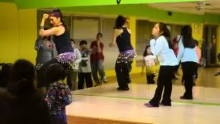 Nani Bailando Zumba