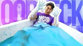 GIANT OOBLECK BATH CHALLENGE!
