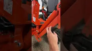 Kubota BH77 Backhoe Design Flaw!! #Kubota #Tractor #Backhoe