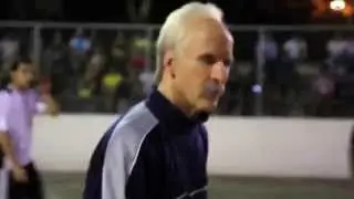 Неожиданный поворот. Дедуля!