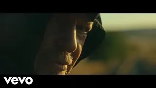 Vasco Rossi - Siamo Qui (Official Video)