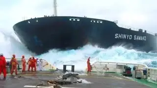 Ship COLLIDE into Boat - Big Ship CRASH Compilation - near death