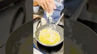 LA PASTA DEI CORN*TI 🤘 #shorts #cibo #chefmaxmariola