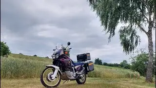 Мальовнича річка Рось. На AfricaTwin750 XRV 750