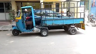 2004 BAJAJ RE TRACTOR AND TRAILER AUTO RICKSHAW.