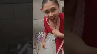 LIVE MAU MANDI PACARNYA MALAH IKUT 