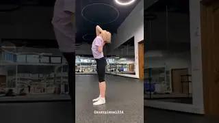 Лена Костылева на разминке🌸