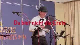 Du bist nicht die Erste (1931), performed by Baritone Byron at Vienna Ukulele Nights 2024