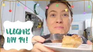 INCREDIBLE Gluten Free Vegan Cinnamon Rolls! (Vlogmas Year 31 Day 14!)