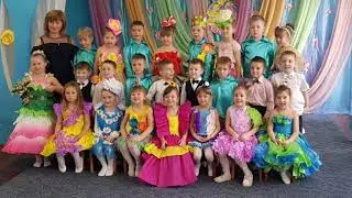 Весенний Утренник в садике и показ мод платьев из бумаги