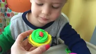 Пластилин Плей До Фабрики пирожных, печенья, мороженого Play Doh | Учим цвета для детей и малышей.
