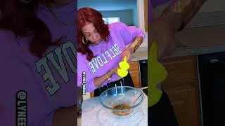 Let’s make some of the best crab cakes!! #cooking #cookingchannel #crabcake #seafood #foodshorts