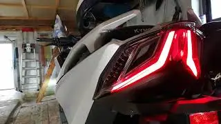 Kymco ak 550