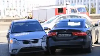 В центре Архангельска в результате ДТП загорелся автомобиль