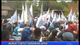 Buruh Tuntut Kenaikan Upah