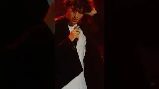 Снимаю маску перед 1000 человек