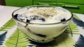 Чернослив с орехами в сметанном соусе