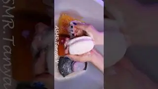 ASMR Mushy Sponge Squeezing 
