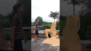 Sand Sculpture Falling down to manjete pyari lage tu xori ghani basin se #shortsfeed #funny #vfx