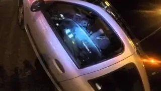Bully turns coward when caught at the lights... (SA04 ZSJ)