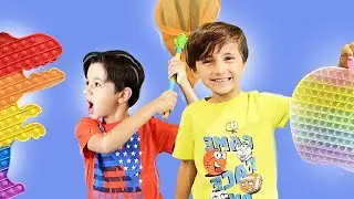 Get Matt plays Pop It Challenge Part 2