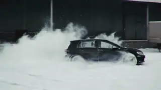 VW Golf R MK7 w/ Armytrix Exhaust Drift In Snow & Tunnel Acceleration by VC-Tuning in Russia