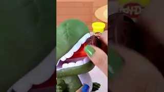 🦖 DINOSAURIO hace ESPAGUETIS con PLAY DOH #shorts #playdoh