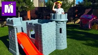 Большой Игрушечный домик с горкой Катаемся с горки в бассейн Макс строит дом