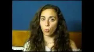 بنت تقلد الحيوانات مش حطبطل ضحك